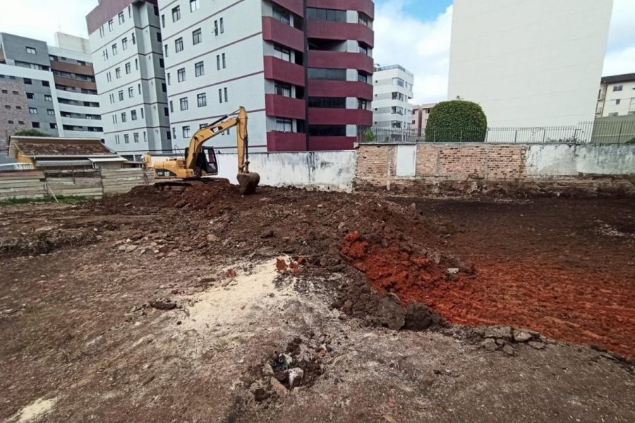 Abril 2025